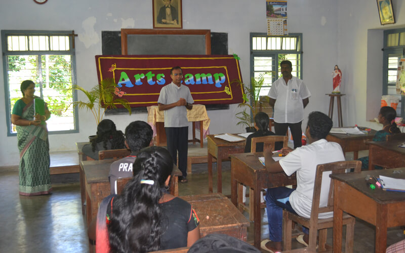 Fr. Raj SDB, Rector, The Retreat Yercaud Addressing the Children