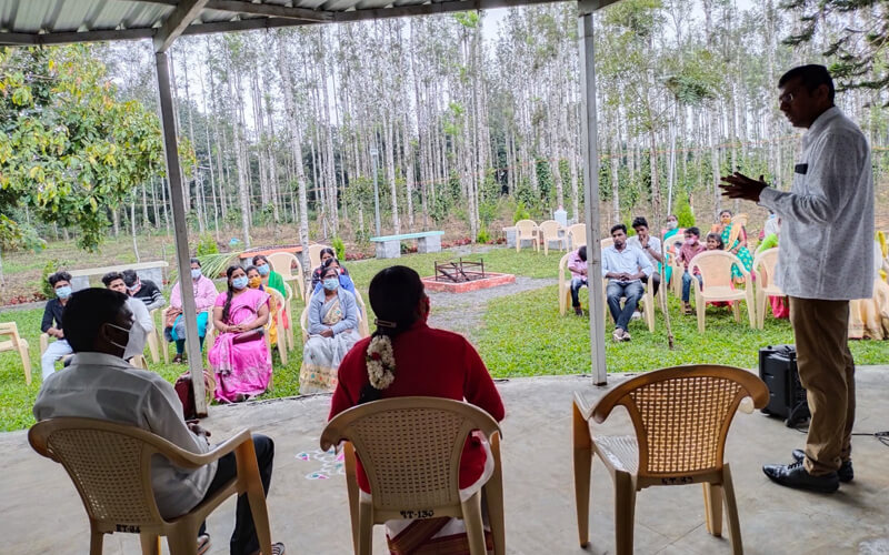 Fr Selvakumar addressing the gathering